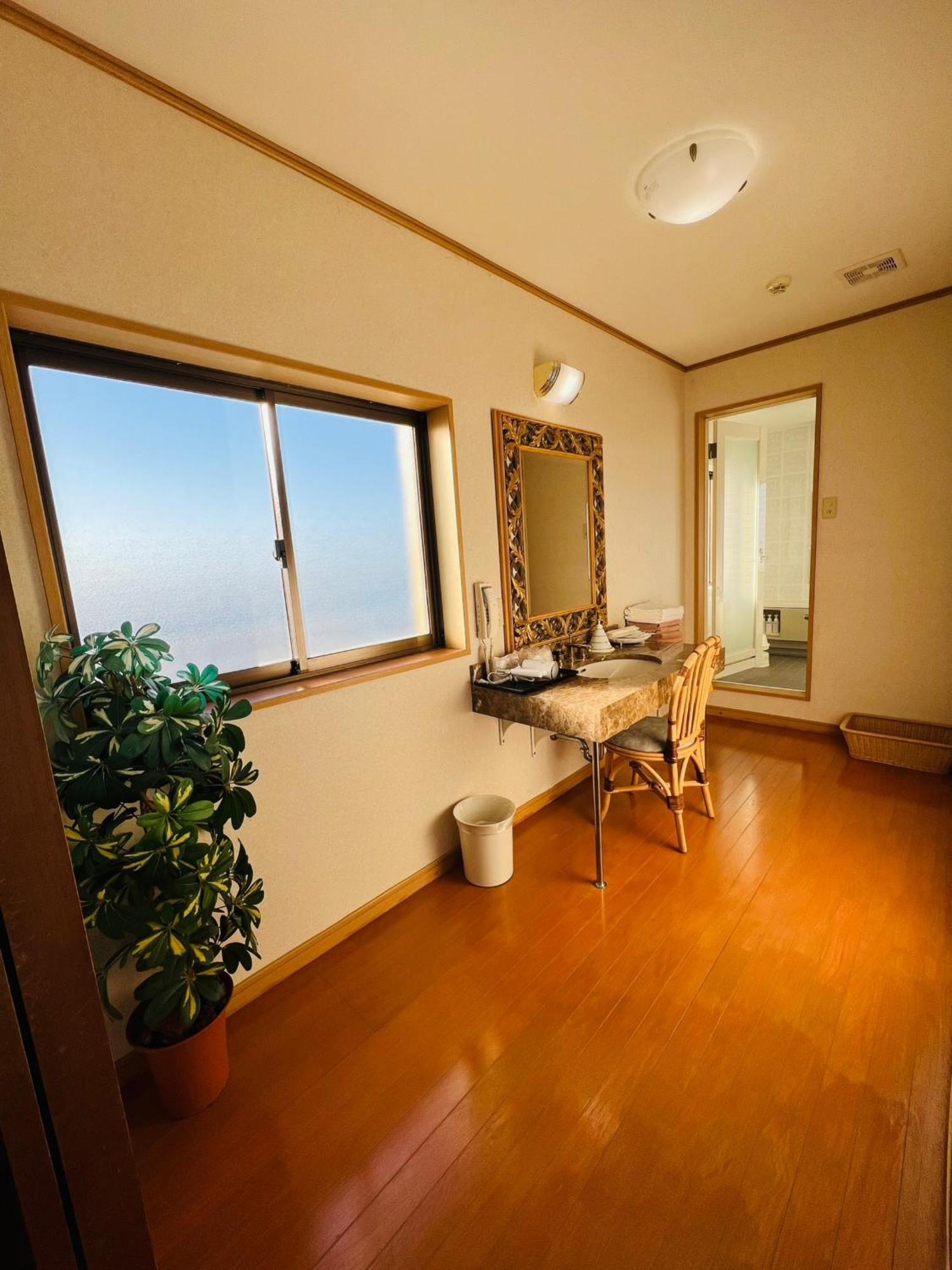 Shirahama Onsen Kisyu Hanto Ruang foto